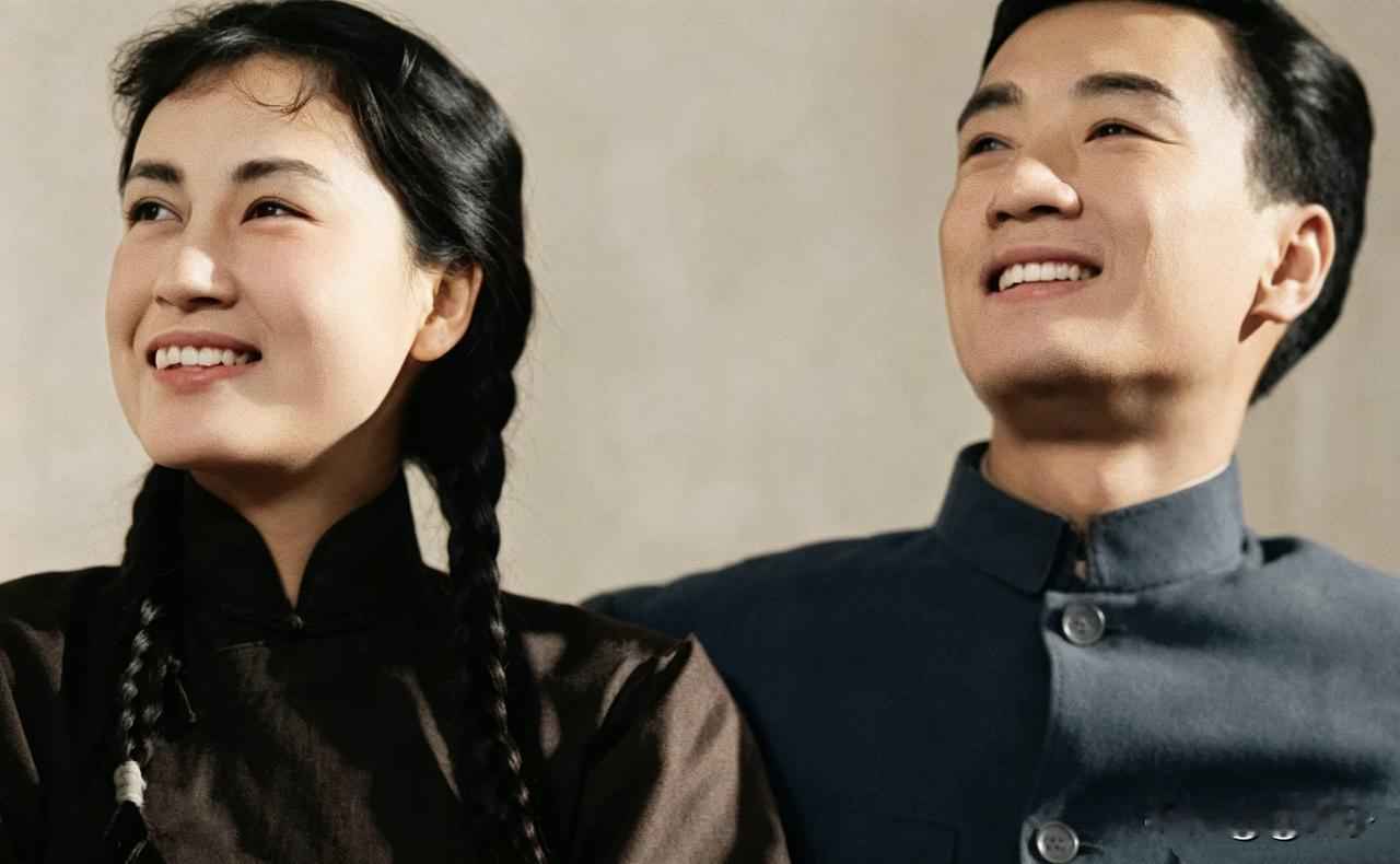 谢贤1953年在香港考入演员训练班，开始入行。
这是由谢贤和红线女主演的一部粤语