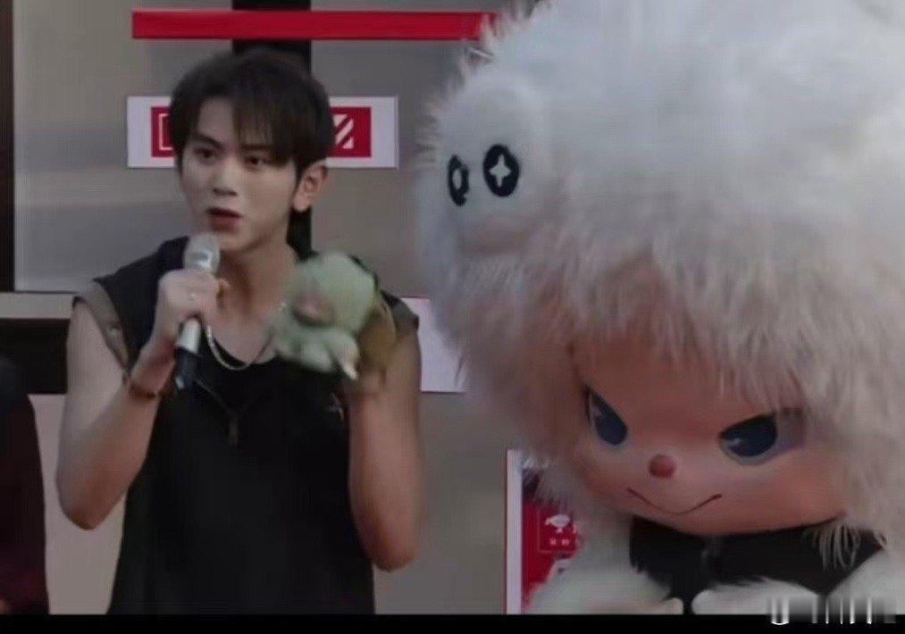 内娱新人来湖南跨年了 看到新人站上大舞台，总是格外令人振奋。曜少年们的出现，让跨