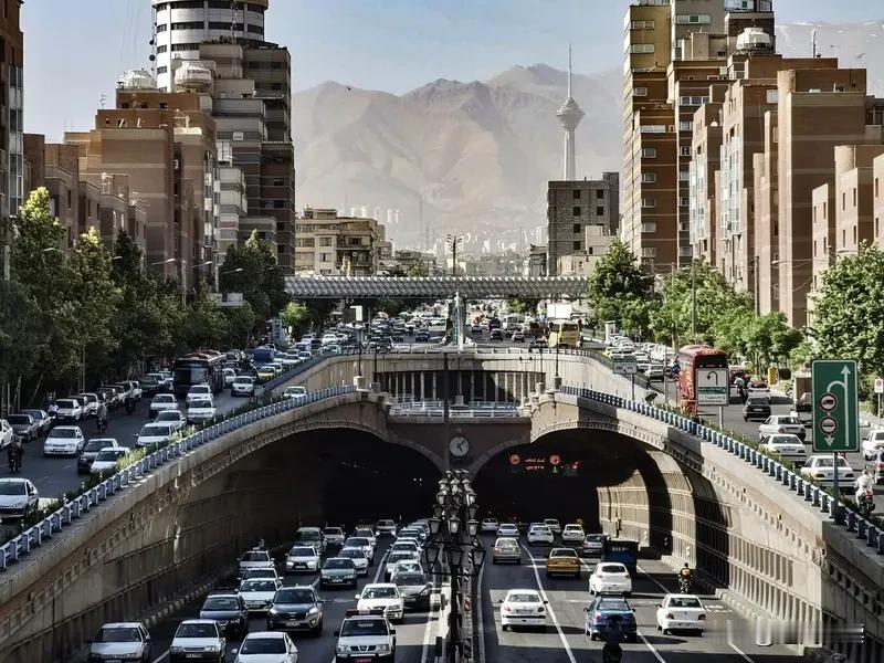 “经济狂怒”行动，美国对伊朗的终极金融绞杀战！

“经济狂怒”行动是美军在军事打