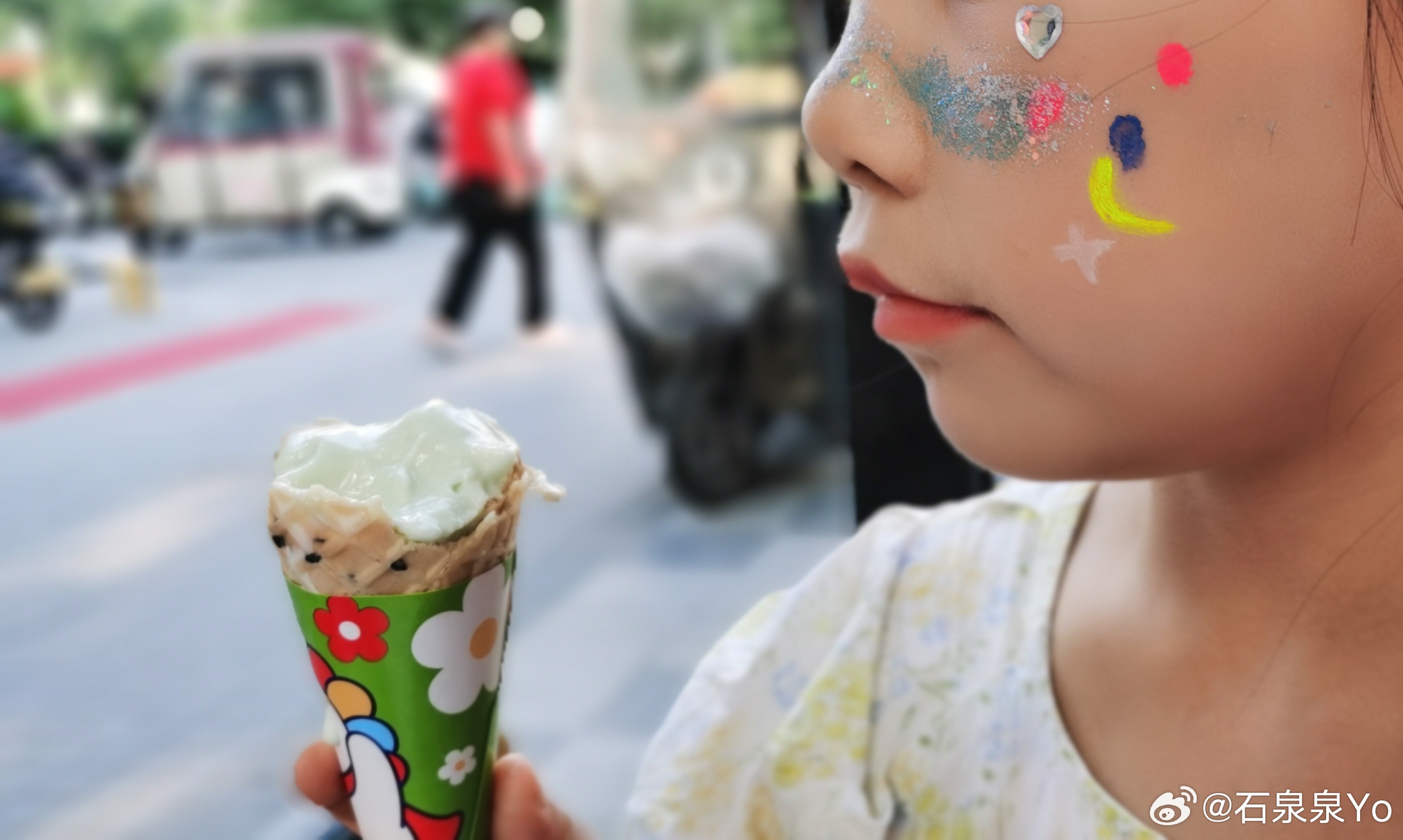夏天小朋友对冰激凌🍦无法抵御冰激凌