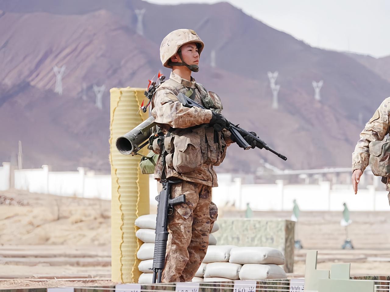 李云龙当年要是有这装备，还不得占领月球？

近日，一张中国“超级战士”的图片火爆