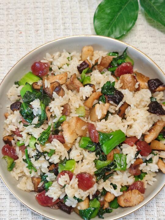 春天🌸就要吃春天的【腊肠菜饭】啦～