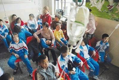 快讯
俄罗斯布里亚特共和国一食堂发生集体中毒事件，共有133人不同程度中毒，检测