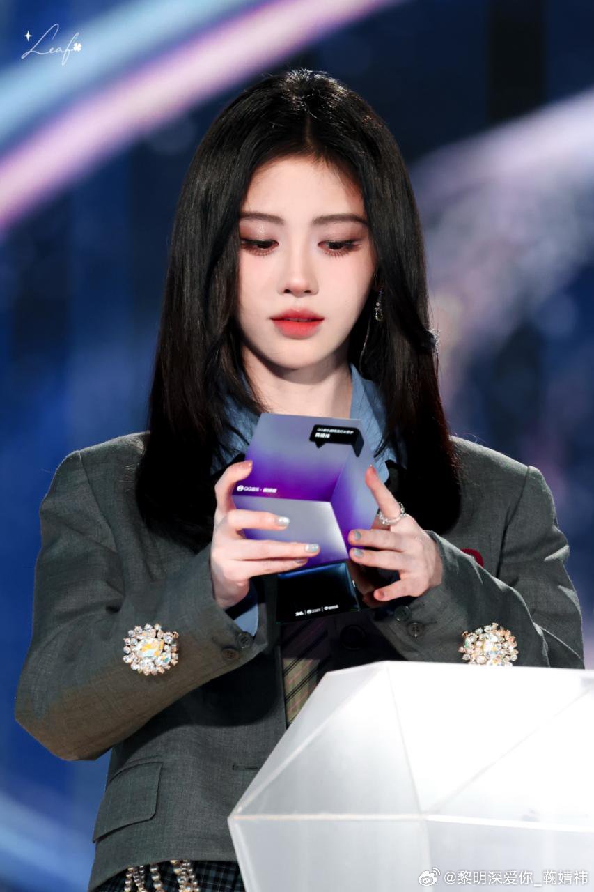 🍊鞠婧祎苏绿夏💙鞠婧祎 我说幸福就是你在我身边⌯ᵔ⤙ᵔ⌯ಣ