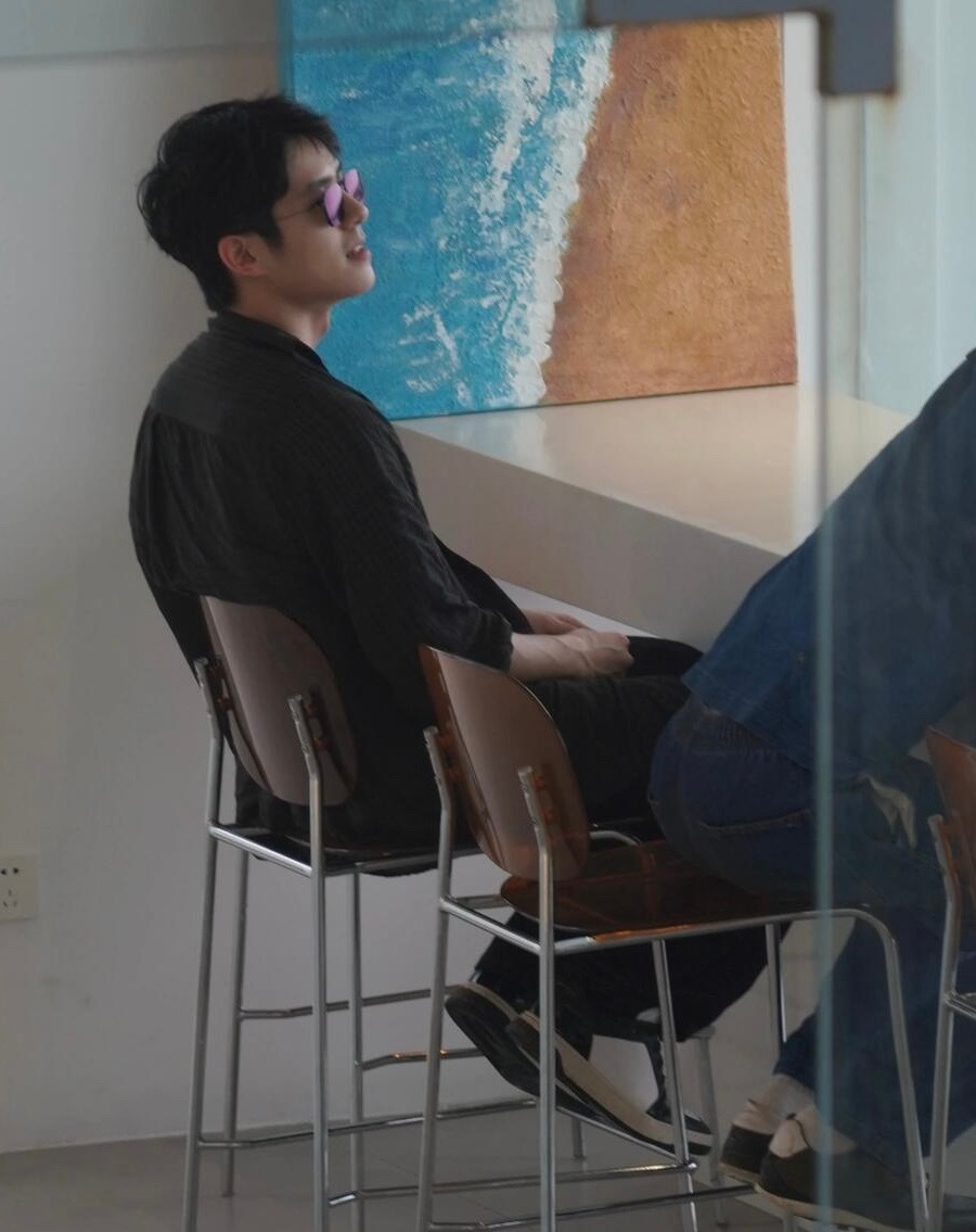 我要在这个夏天看到这个电影和这个综艺🙏 