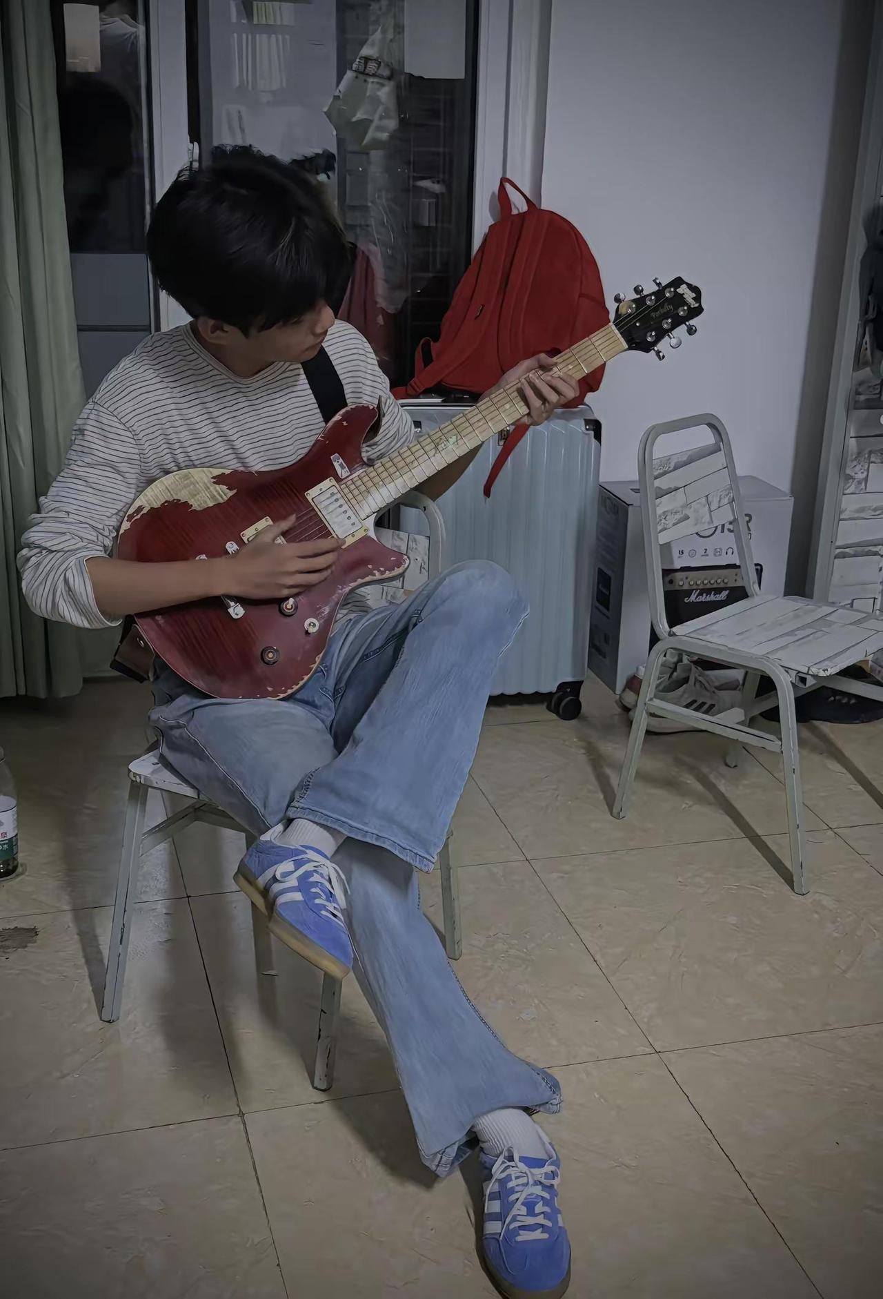 学电吉他第一天