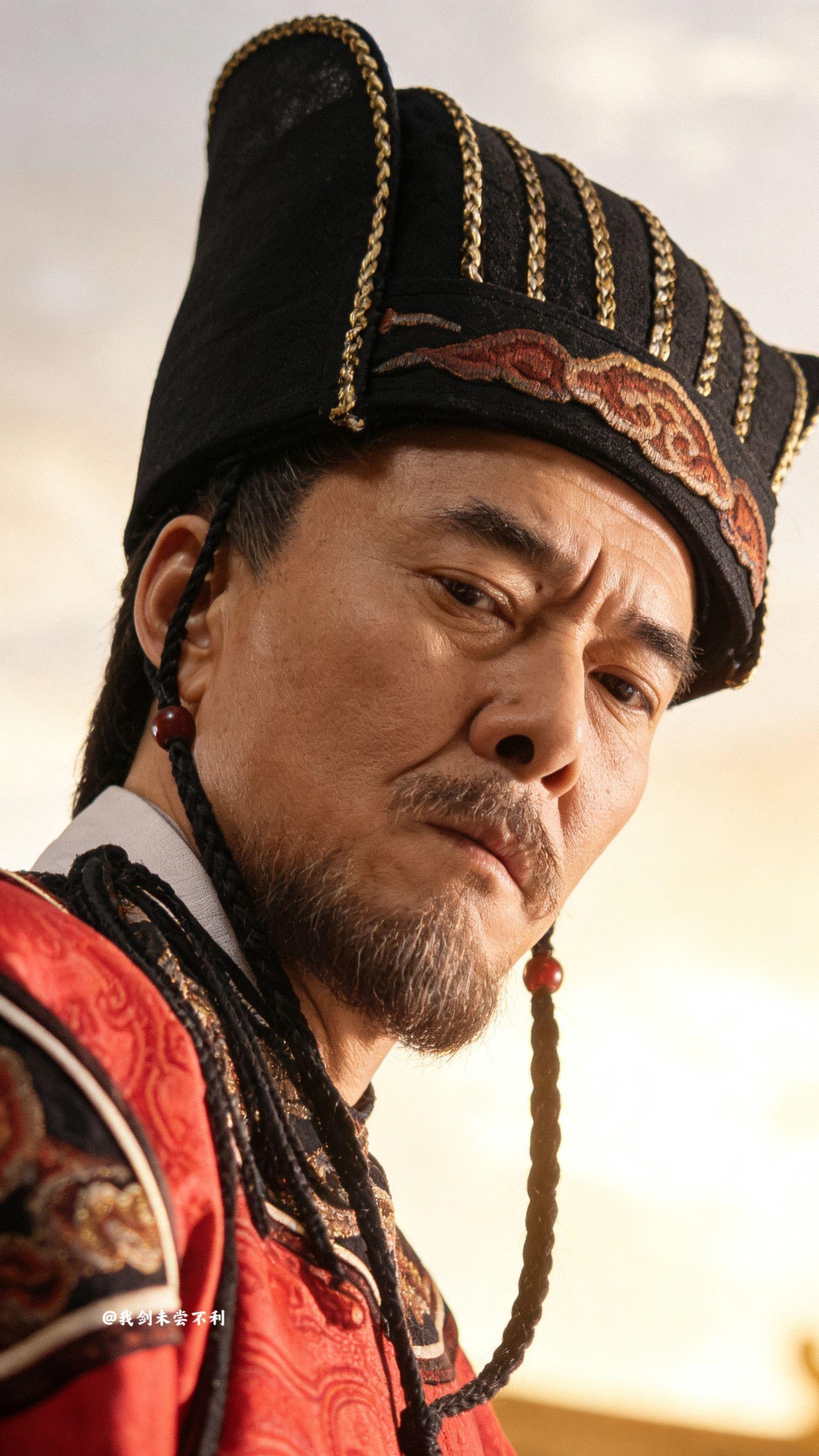 大风吹倒梧桐树，自有旁人论短长。