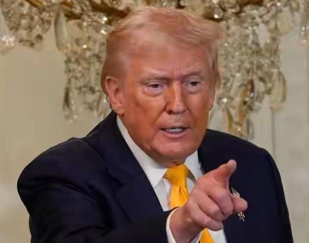 特朗普这是要玩火？伊朗核设施遭“有限打击”，德黑兰能忍？

美国又在中东增兵了，