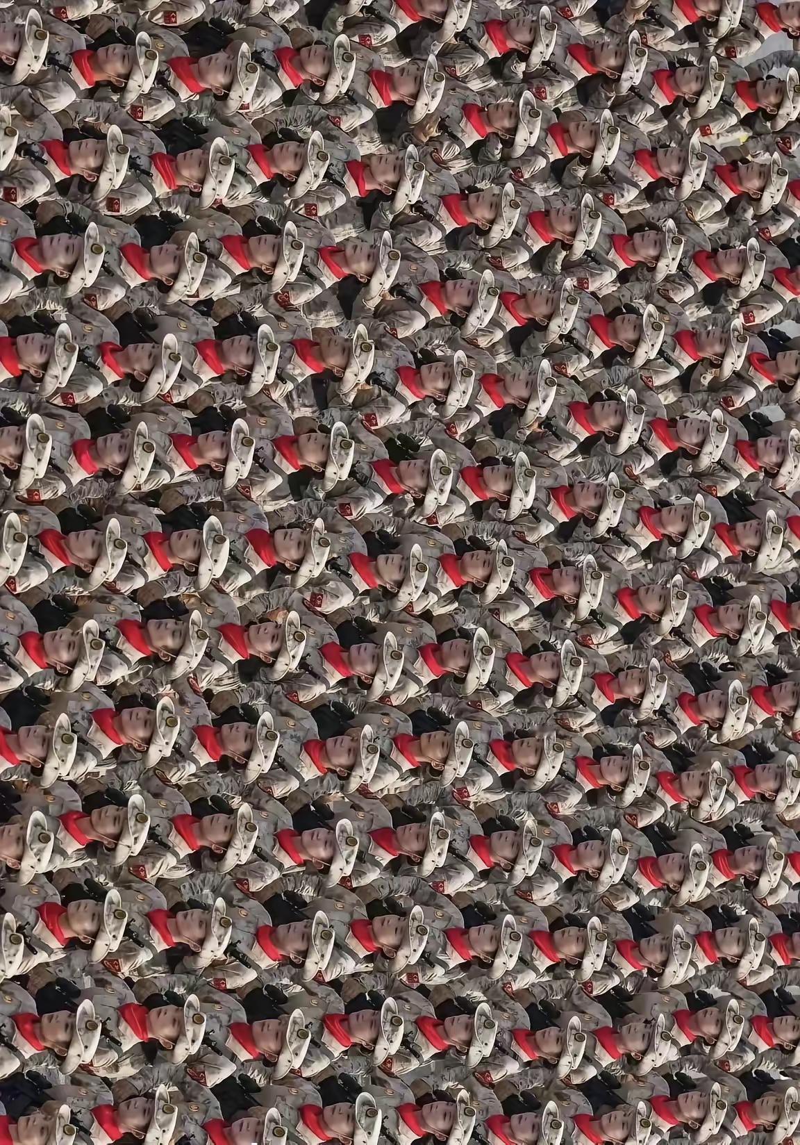 整齐划一 上下左右能成一条线 背后是辛勤的汗水💦 ...