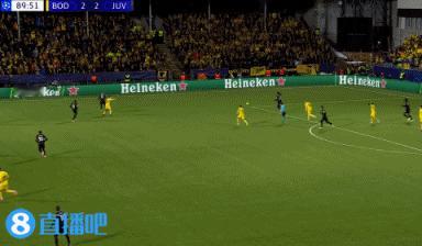 卧龙凤雏齐开花！第90分钟，你妇快速反击，伊尔迪兹射门被扑出之后戴维补射破门！3
