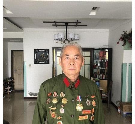 作为炊事班士兵的肖家喜没有杀敌，回国后却被授予一等功勋章，这背后到底发生了什么？
