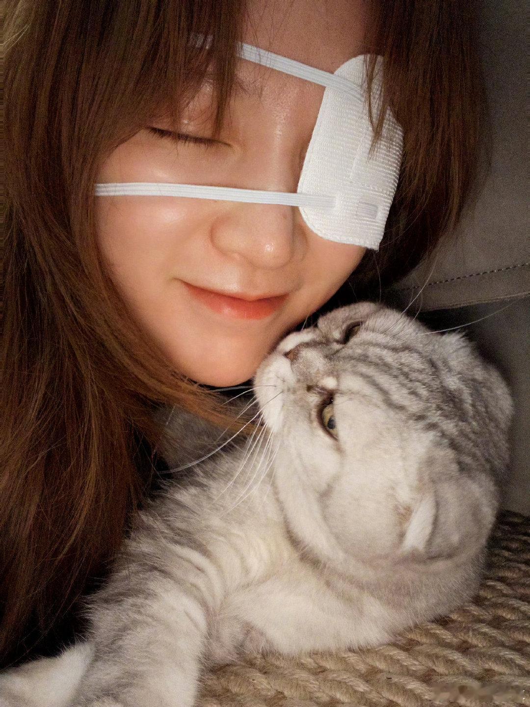 杨迪为孟佳发声 杨迪我住的小区孟佳随便进你好星期六日常互怼是乐趣，遇事撑腰是真心