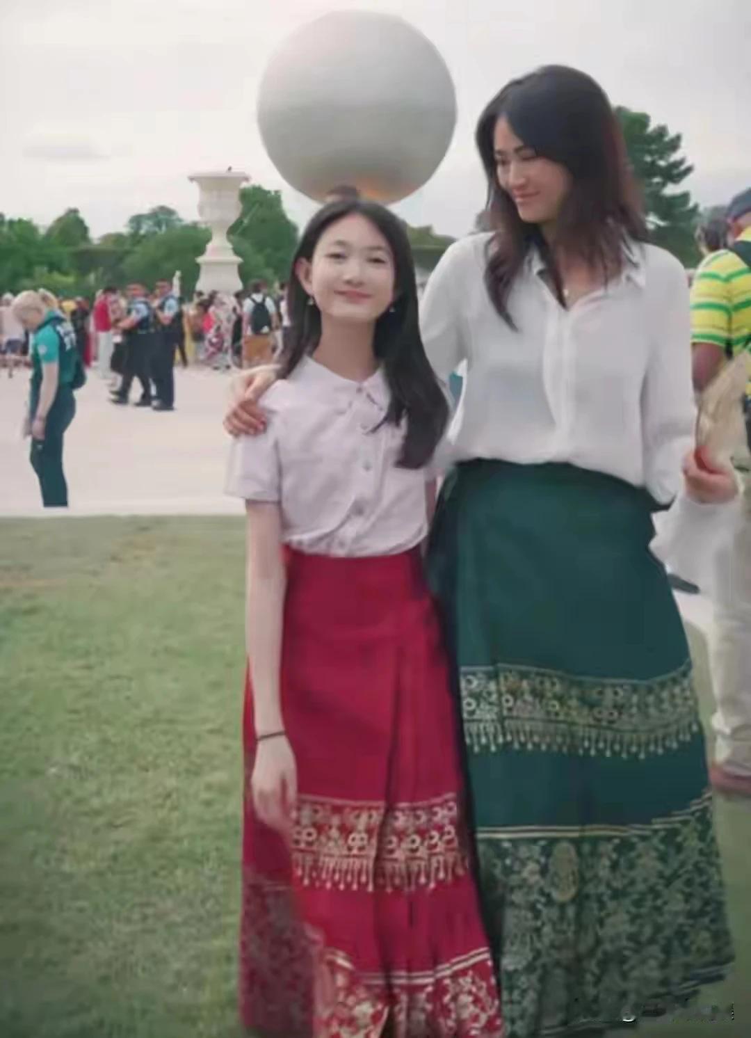 李小鹏的女儿奥莉这两年经历了什么，才两年的时间，就从稚气未脱的少女变成了陌生的成