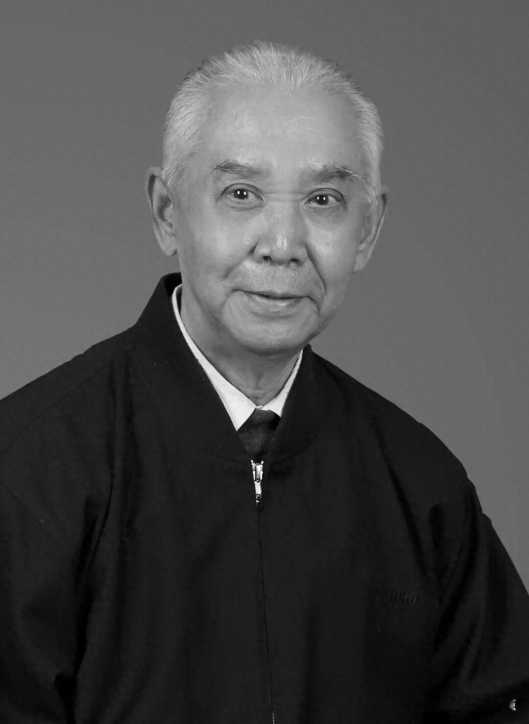 送别“百年第一嗓”：京剧名家李崇善今晨离世
昨天，朋友圈被一条消息刷屏了——著名