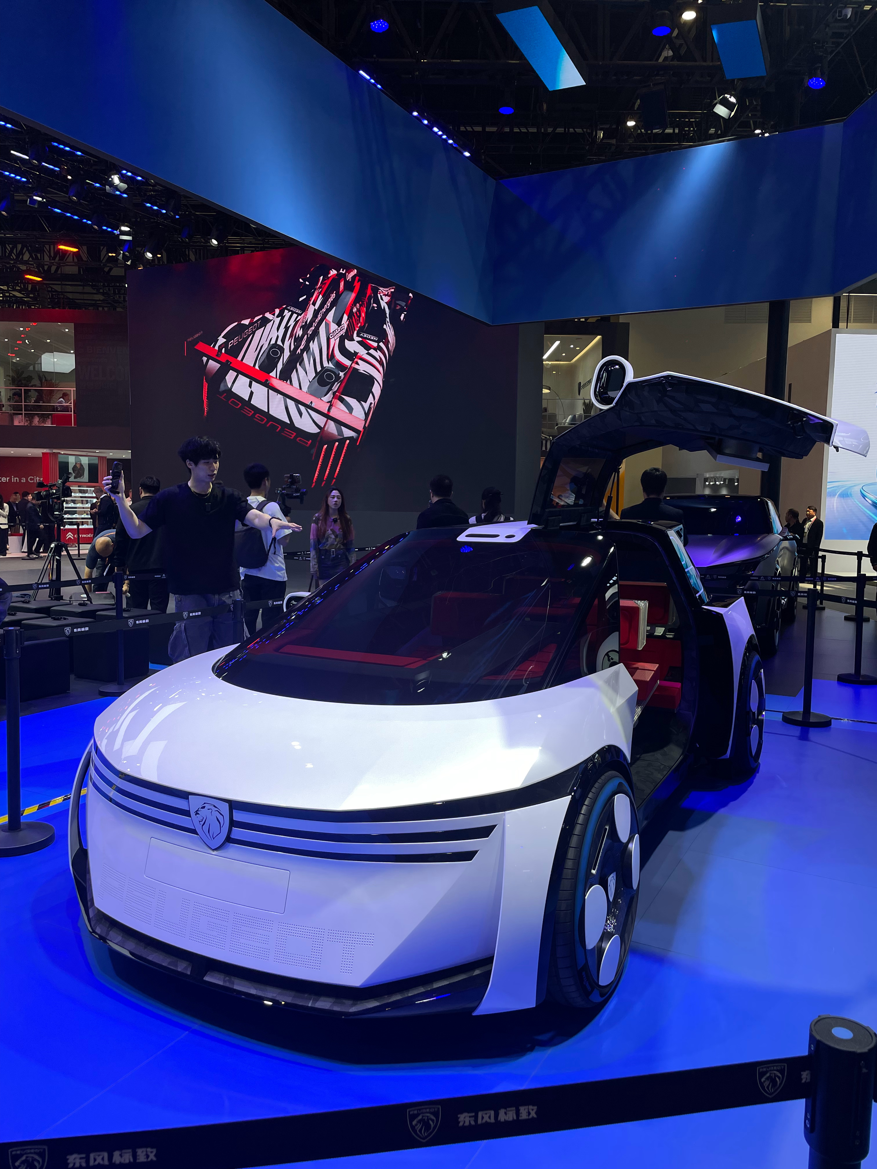 2026北京车展 标致概念车，预计2027年量产。 