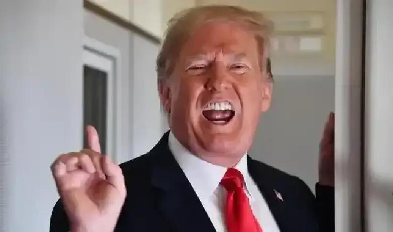 急报！华盛顿口风突变，对华表态明显柔了一截！
 
据最新报道，特朗普宣布了对华表