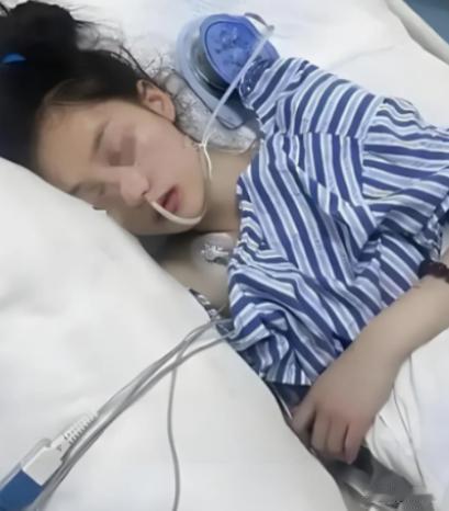 “用力过猛！”6月2日据媒体报道，河南一女子与男友亲热时，因动作较为剧烈，事后不