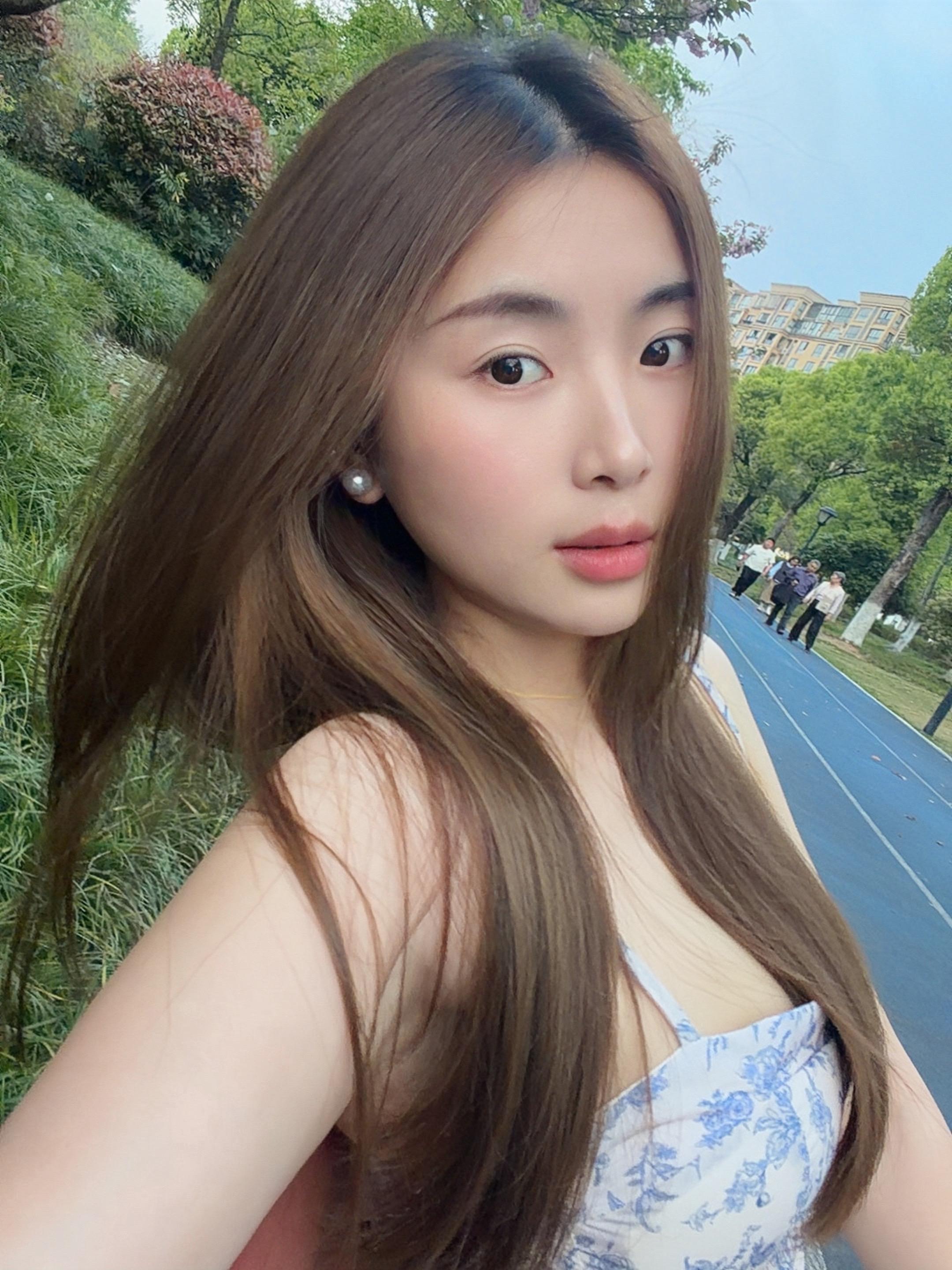 春☘️💃🏻。