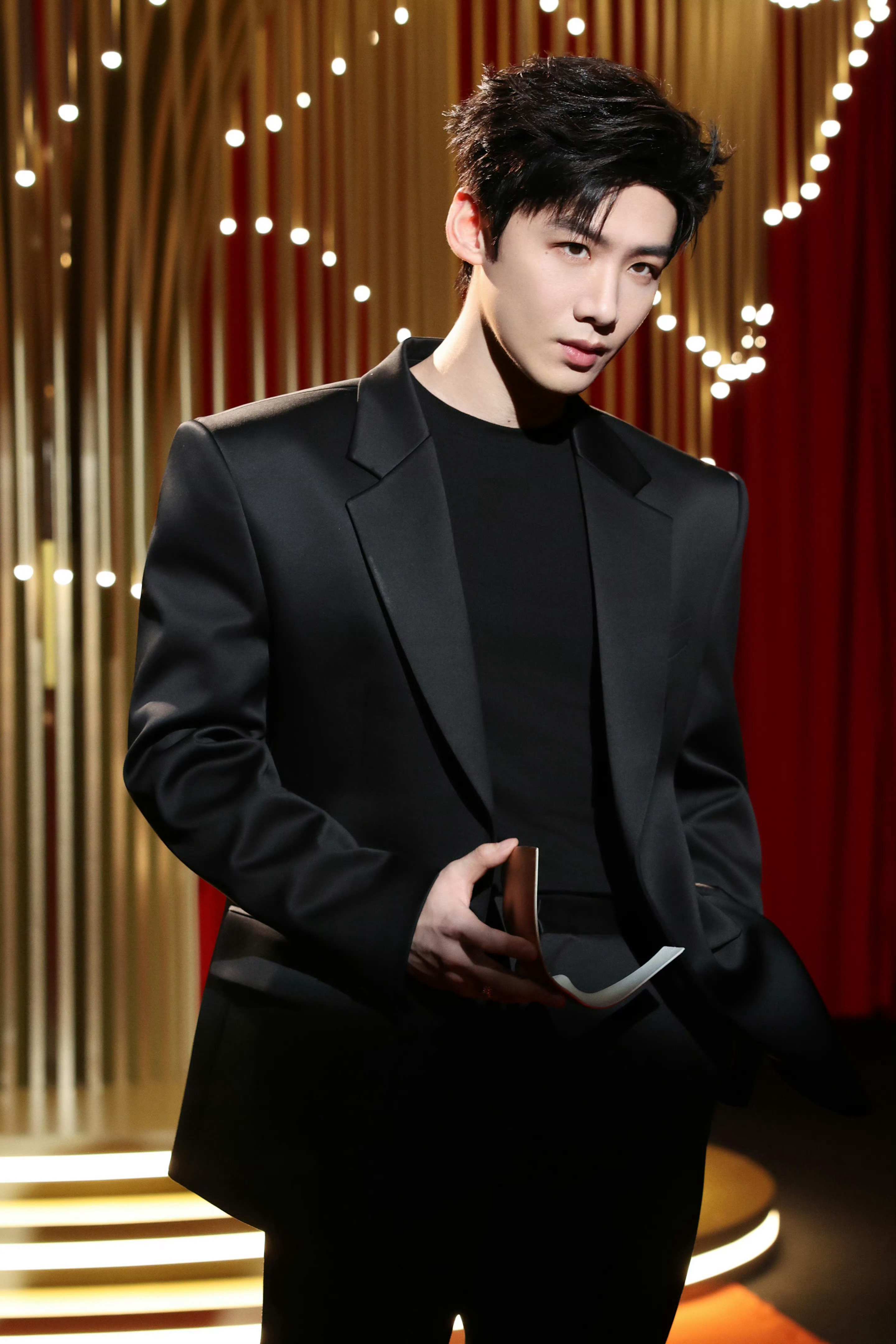 两会表扬了白敬亭的南来北往就这个白敬亭优秀白敬亭