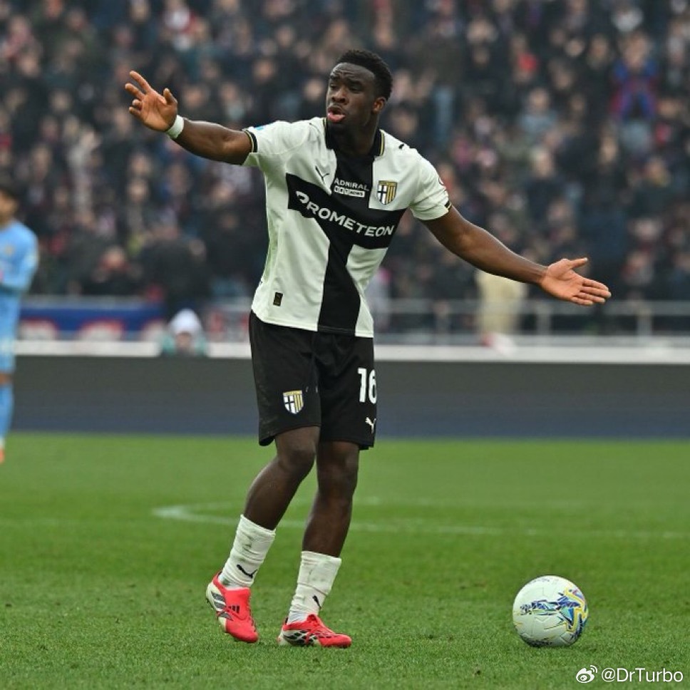 瑞士SKY继续：国际米兰正在考虑引进帕尔马的曼德拉·凯塔 以加强防守型中场的位置