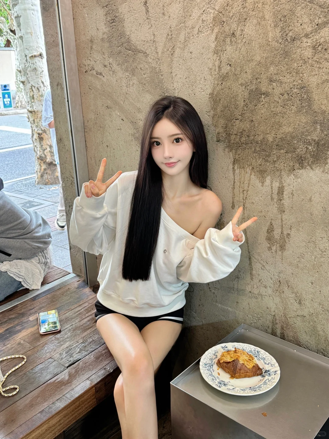 发现一家好拍的面包店