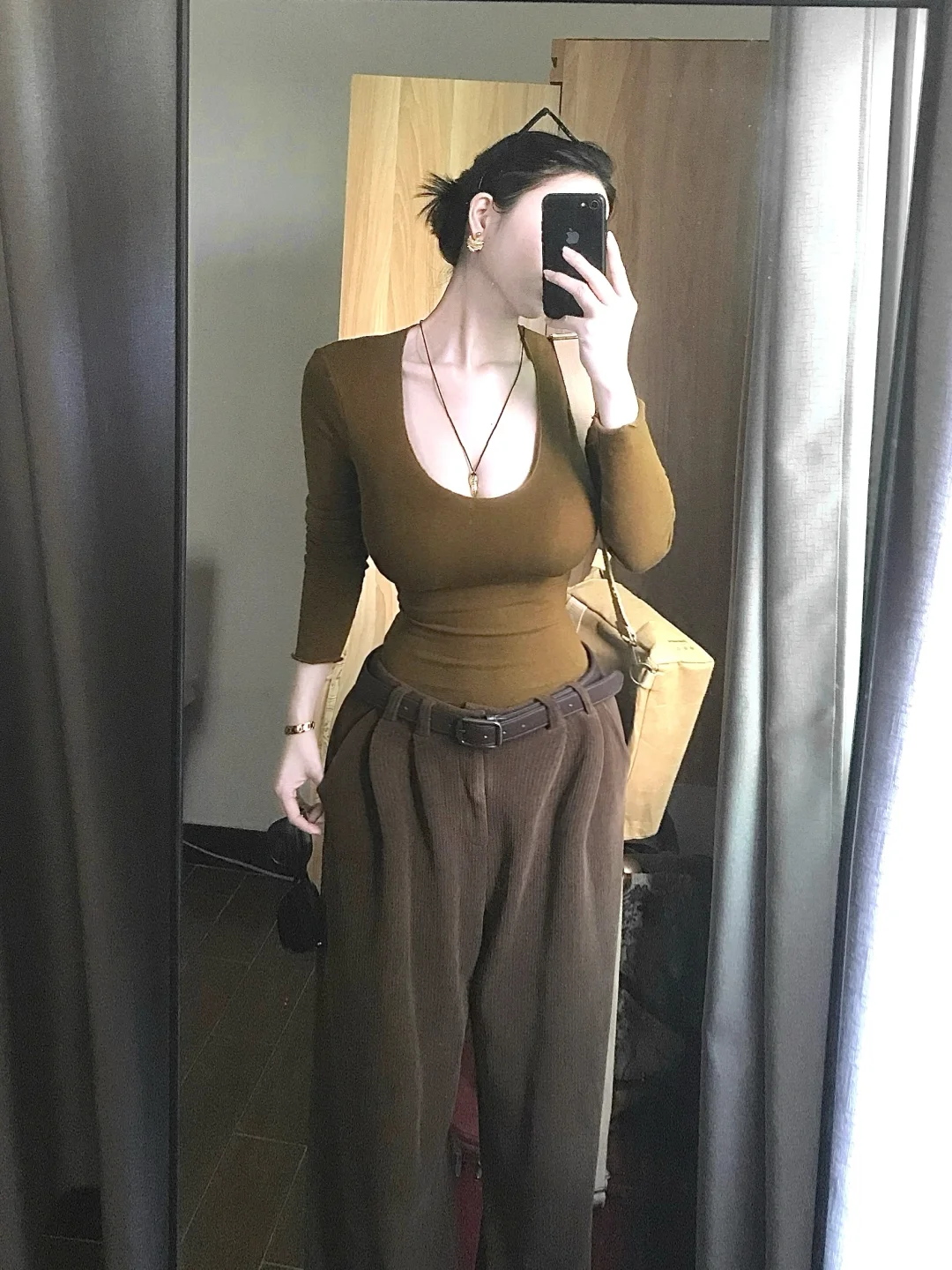 咖棕色系给的质感！谁懂！