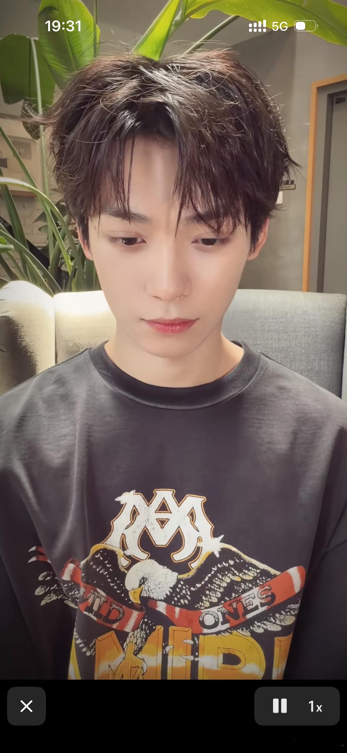 谁惹这个小朋友生气了？ 