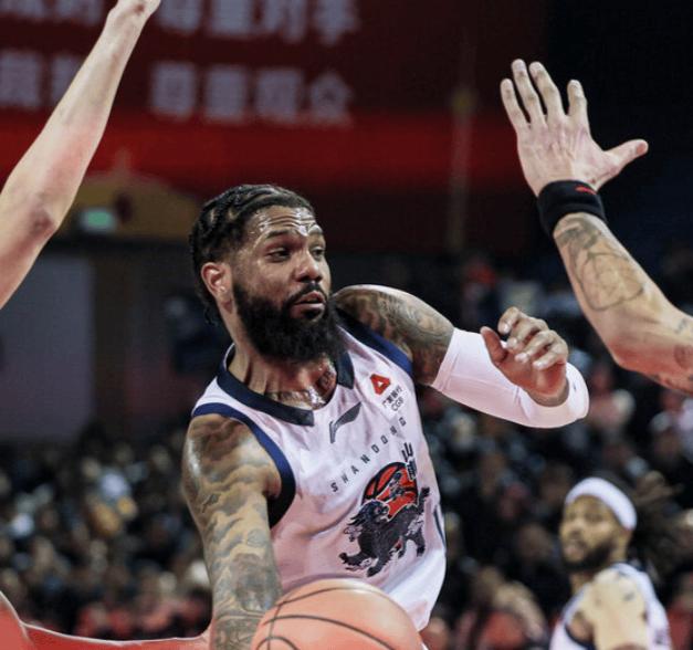 CBA常规赛/重回高速大球馆，直面强敌广厦，山东高速要做好哪几点？
北京时间1月