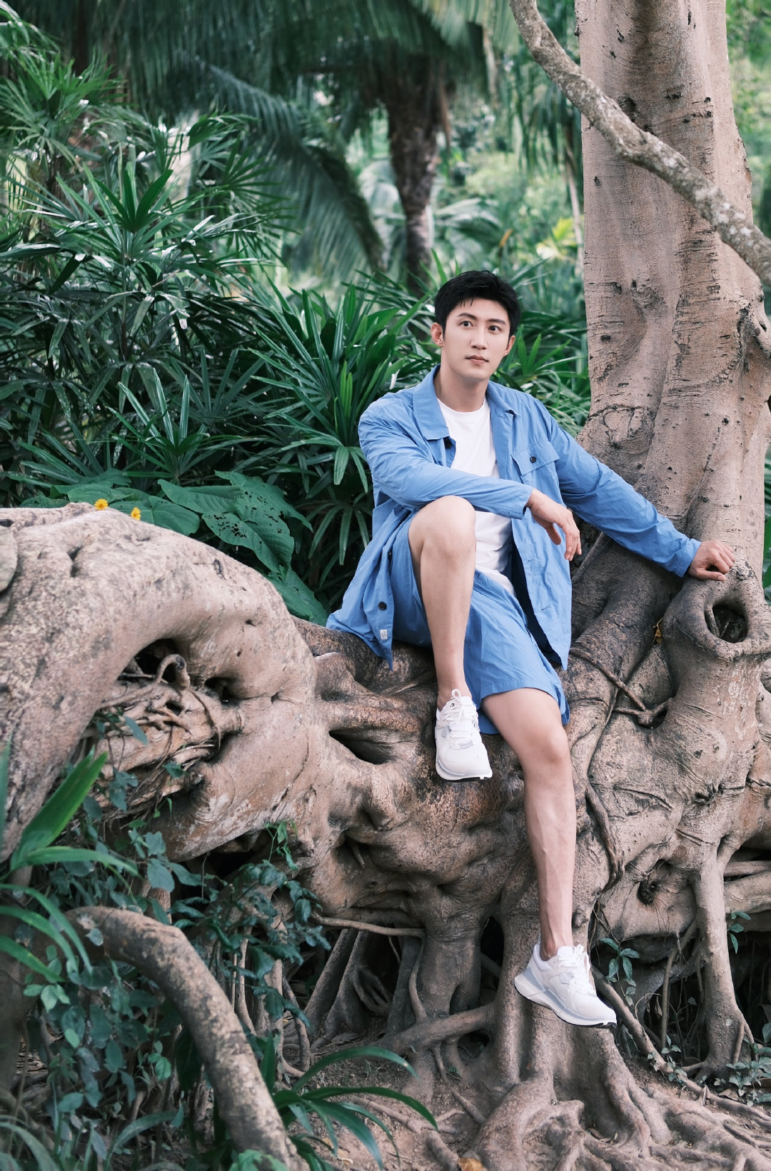 黄景瑜用实力说话黄景瑜实力黄景瑜在新剧《重器》中化身司法从业者陈一众，沉稳诠释年