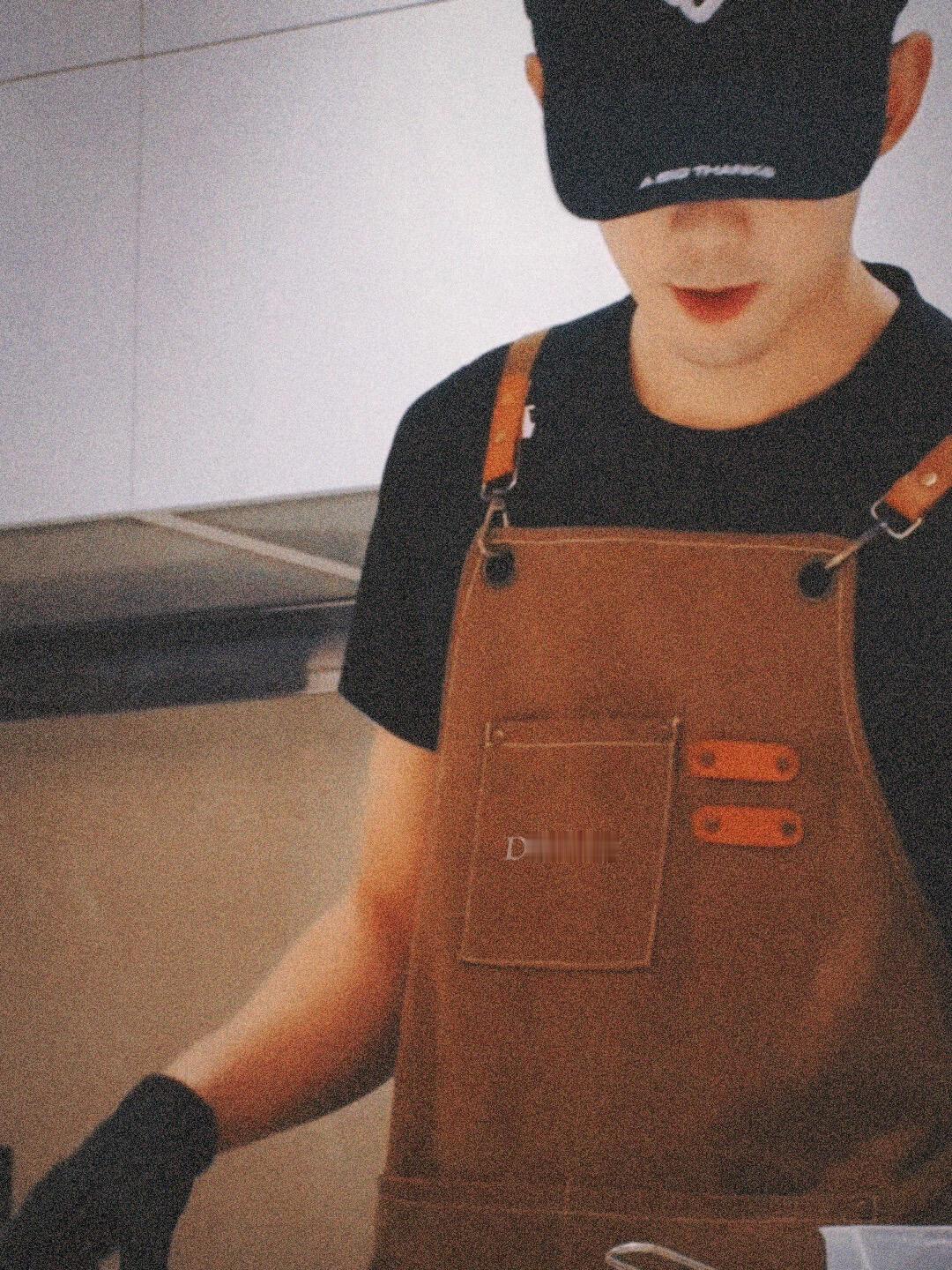 甜品大师白老板 请问你还招工吗🥺🥺吴磊杀青拿了桃花符 ​​​