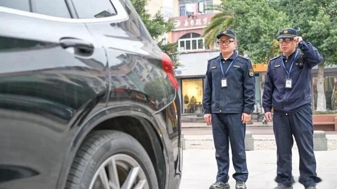玉环把城市治理交给AI机器人玉环建成全省首个城管机器人中试基地全省首个！玉环南湾