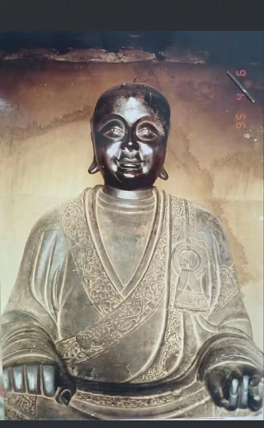 26年前海口被盗的佛像，疑似在北京这家博物馆现身？
 
网友爆料称，自己家26年