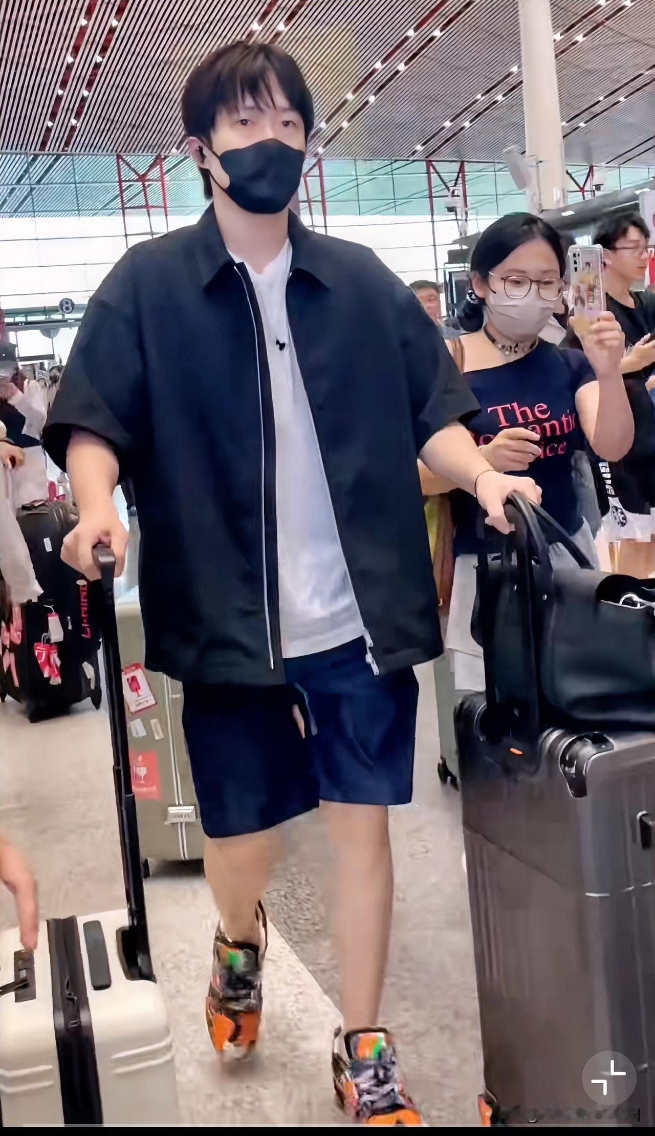 大家发觉吗？大头品味“赶上”马龙了 

不知道大家认为：国乒中谁的品味最好？我个