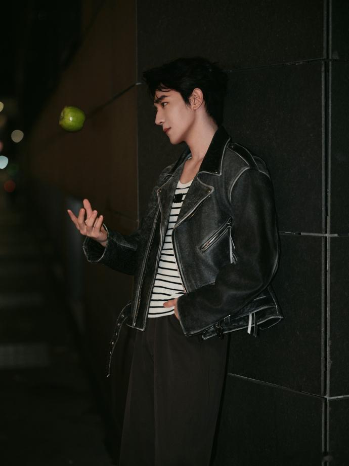 夏之光这次不藏着掖着了真的狂喜！夏之光终于不藏着掖着，十八宫格大片一次性放完，每