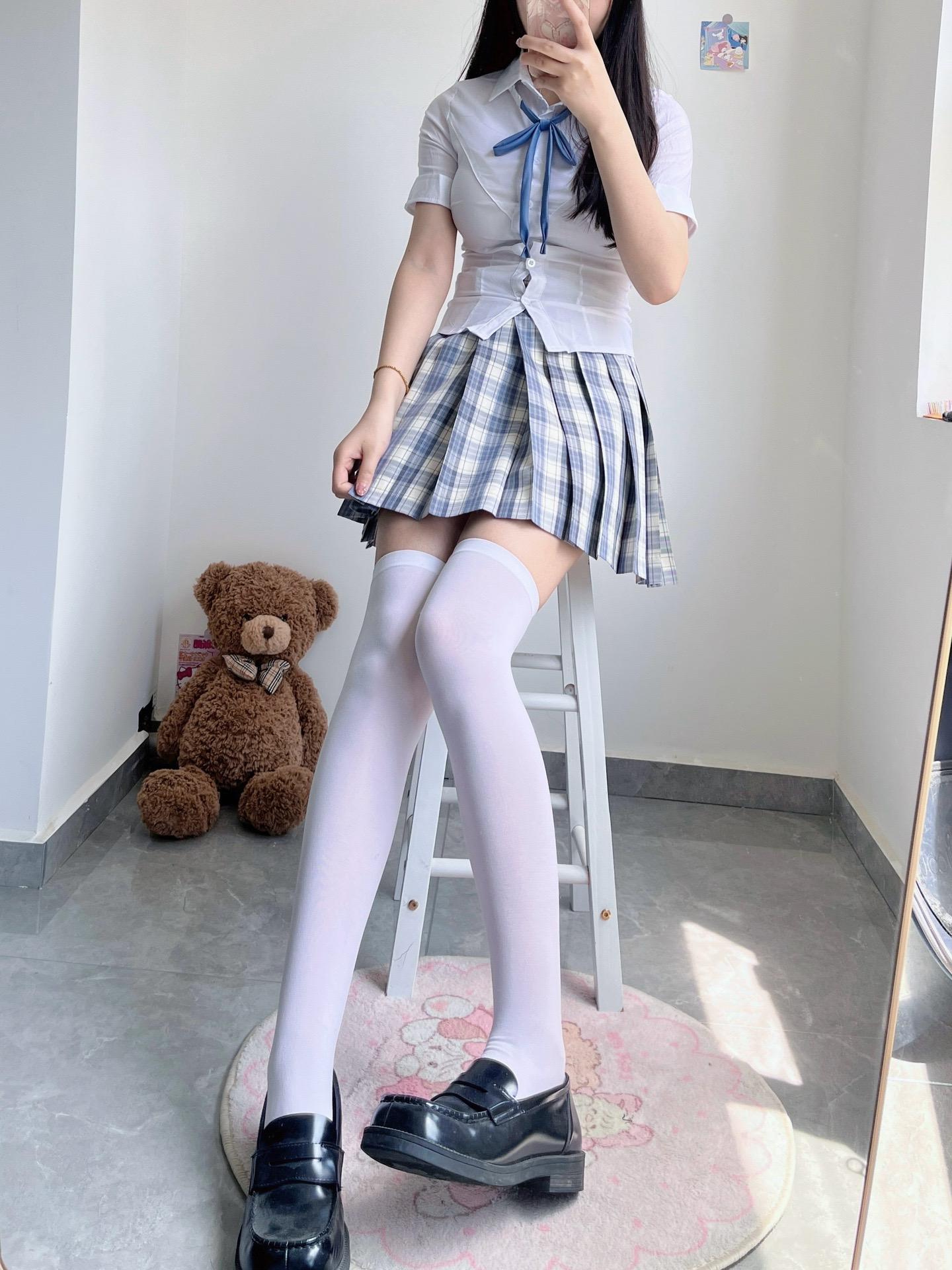 甜妹来咯。