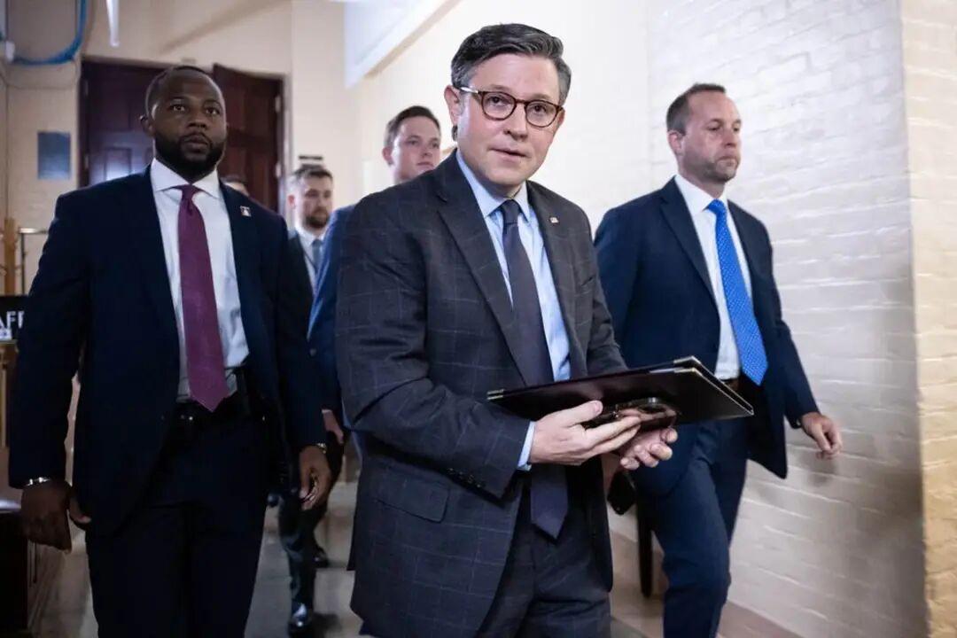 美国众议院的共和党领导们准备取消选举前会期的最后两周，最迟于9月17日让议员们休