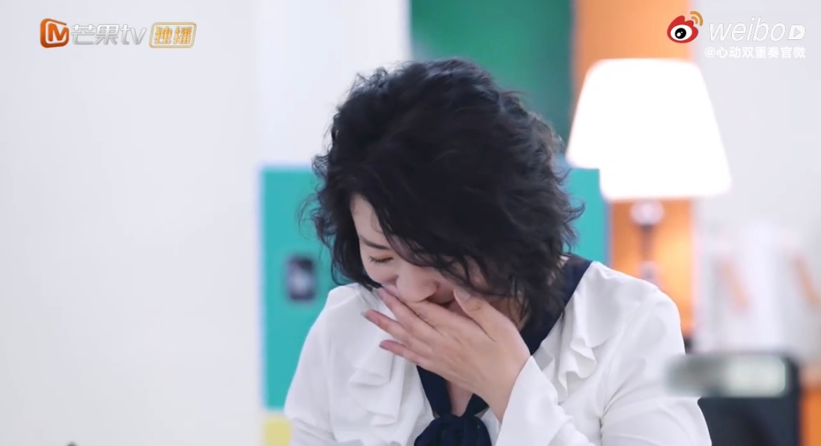 孟嘉烨妈妈落泪说女儿是来报恩的心动双重奏 孟嘉烨带妈妈旅游、买礼物，都是拿自己赚