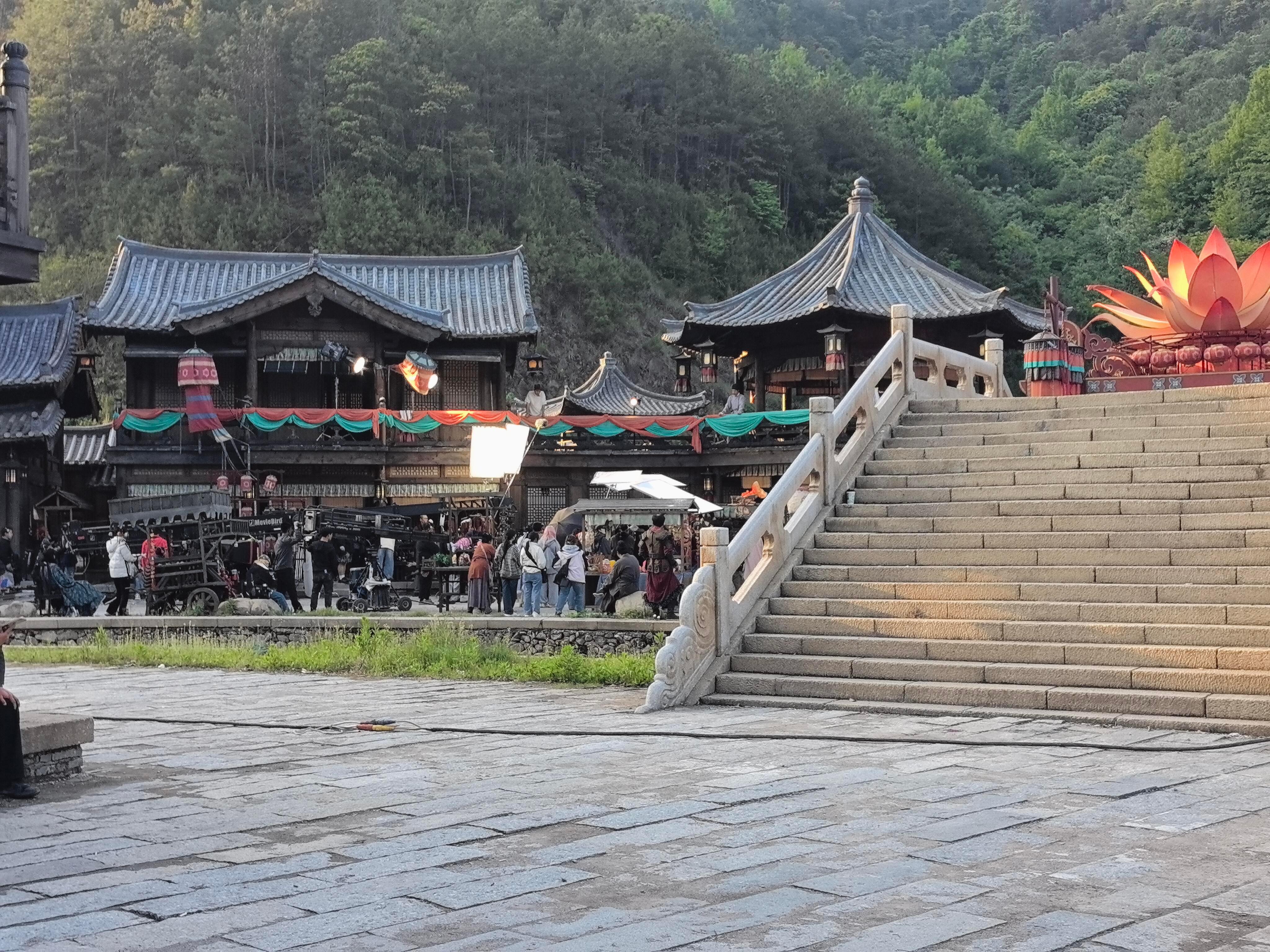 影视行业内容审美大于男帅女美流水线式精致面孔渐渐造成观众审美倦怠，抛开外表的桎梏