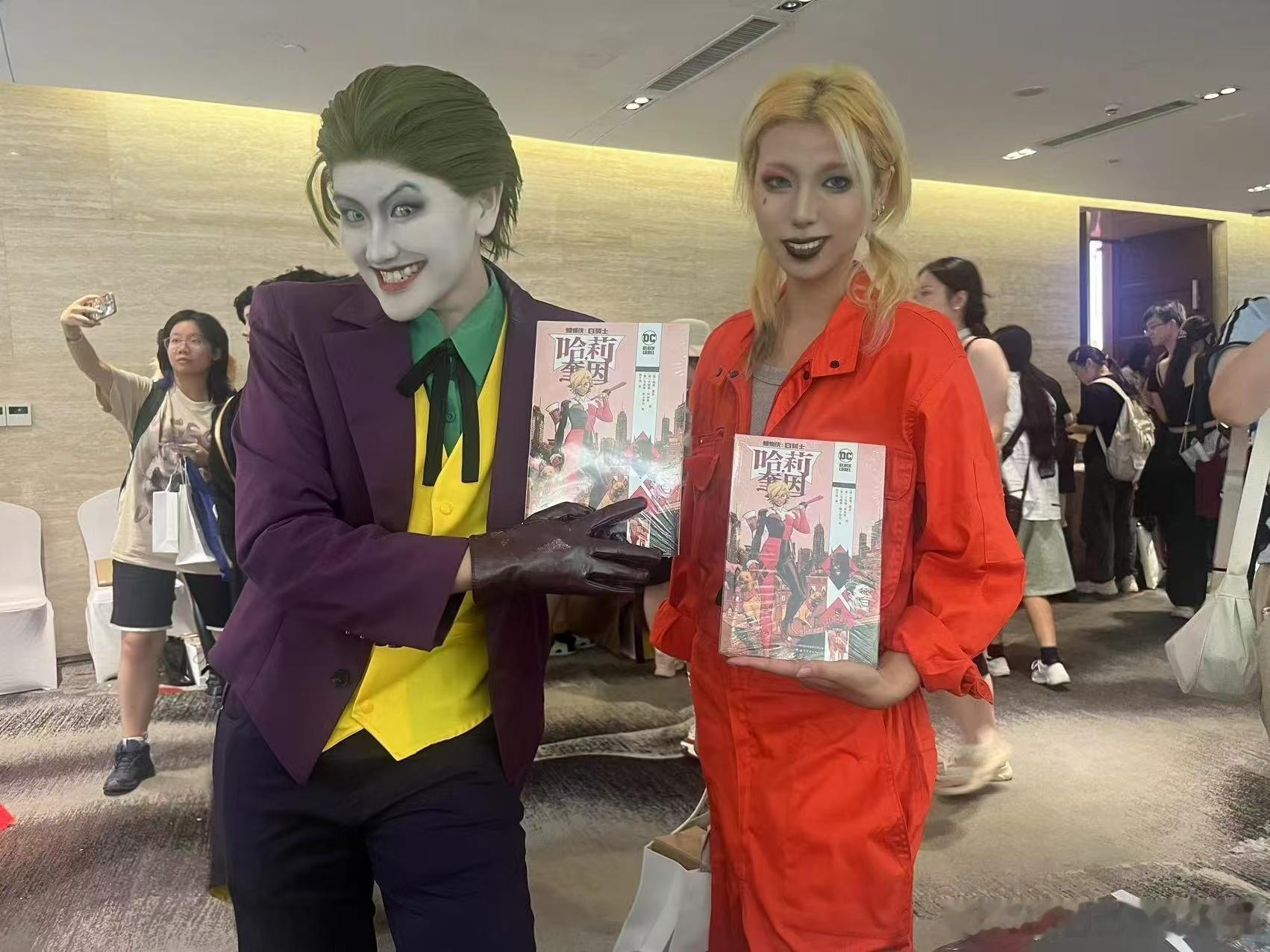 #DC[超话]##美漫[超话]##COS[超话]# 这次SLO/DCO最棒的一点