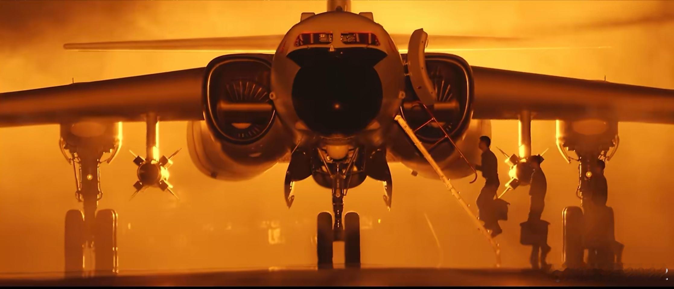 6️⃣爷发射YJ12YJ12穿靶船而过，威力十足中国空中力量烽火问鼎计划中美军事