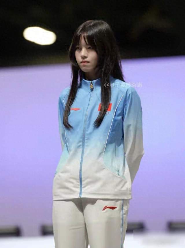 她穿中国队服夺亚运首金！20岁桃晚安，凭啥让全网为她疯狂？