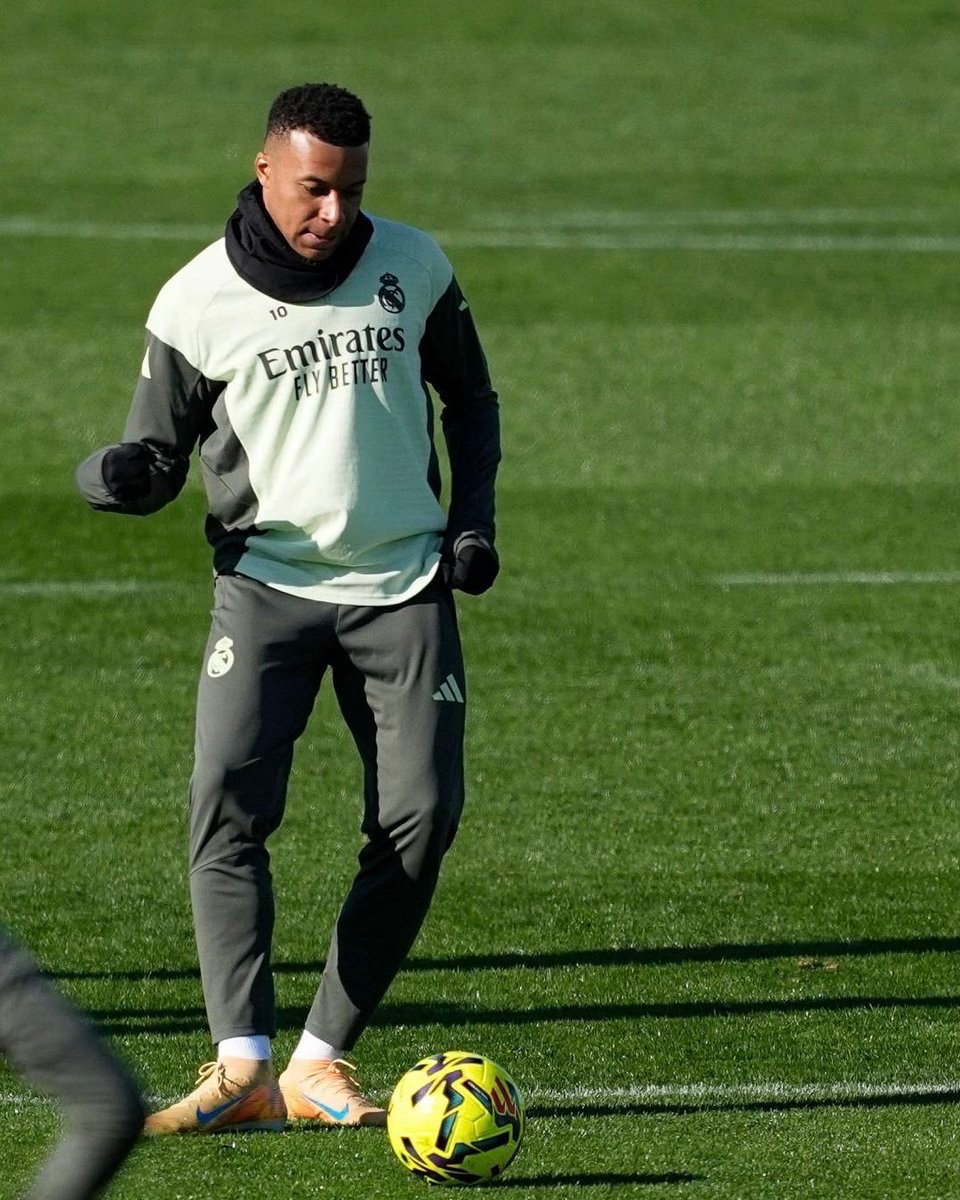 今日开开心心训练的kyky🐣🫂🧃