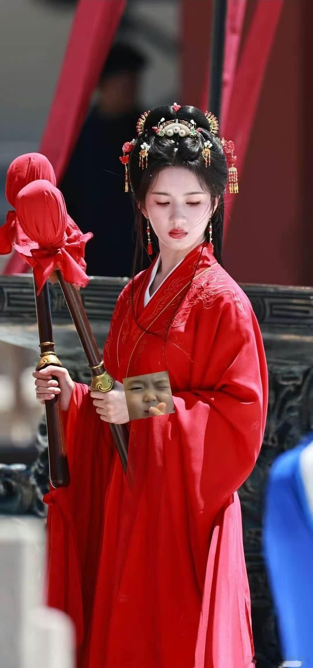 翘楚嫁金钗归良辰女主全员王牌谁被刘些宁古装路透狠狠拿捏了！眉眼满是古韵氛围感，温