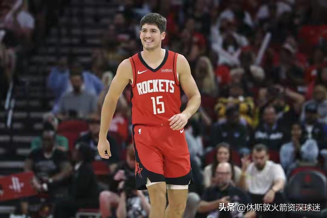 火箭今日轻取奇才，去年的探花郎谢波德发挥出色，全场得到19分10助攻7板6抢断2