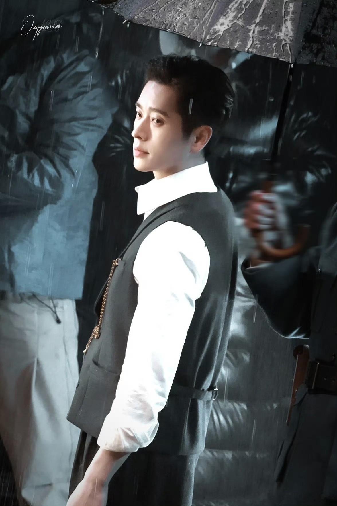 这次是真的阴湿男吻上破碎女了 沉浸式追剧体验满分！初遇画面高度还原原著，爱恨纠缠