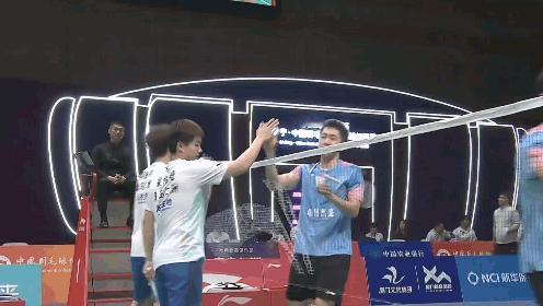 很懂事的大头星 