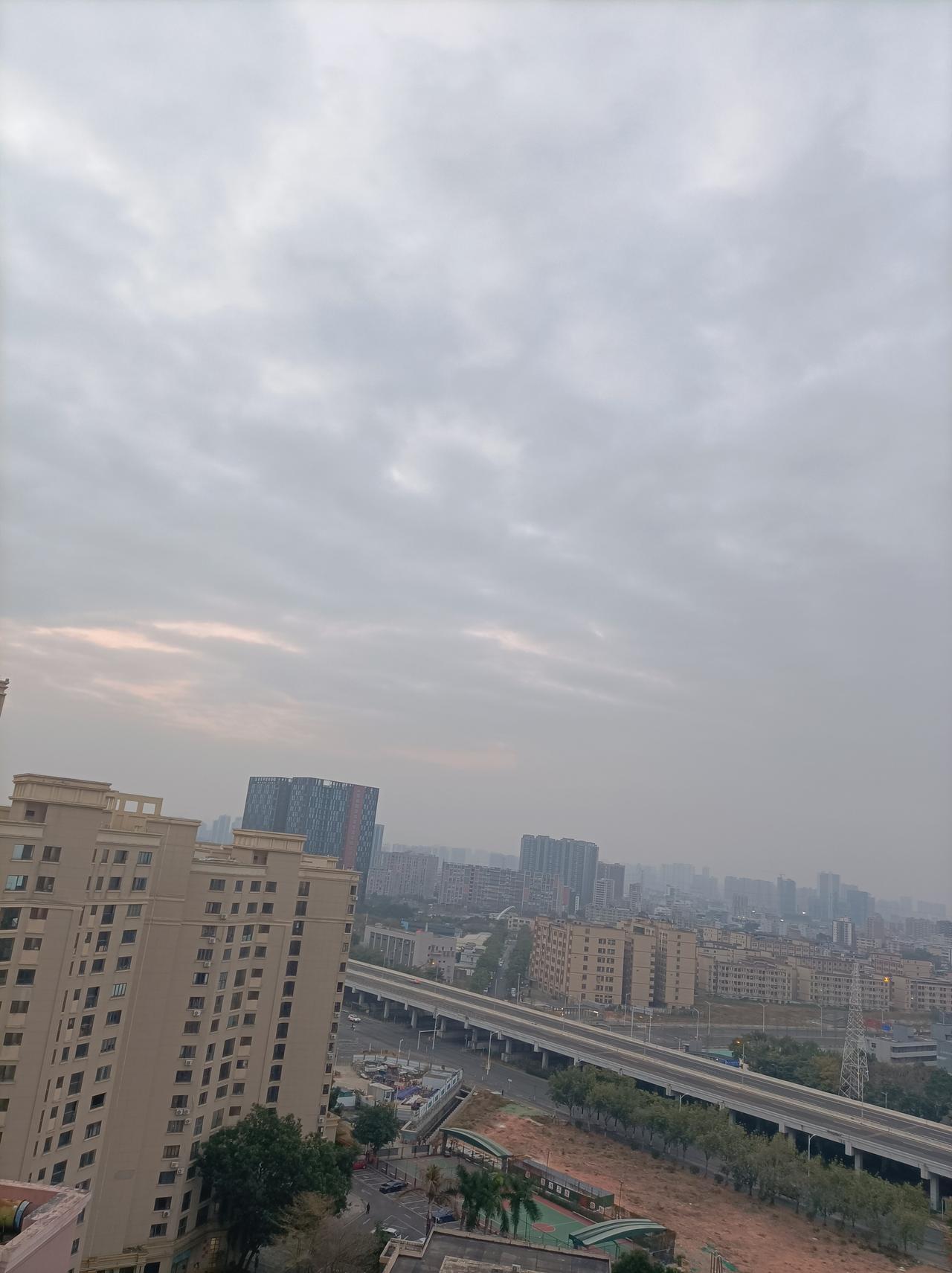 新年生活图鉴儿子一家明天回来了，今天天气好，打扫下卫生！