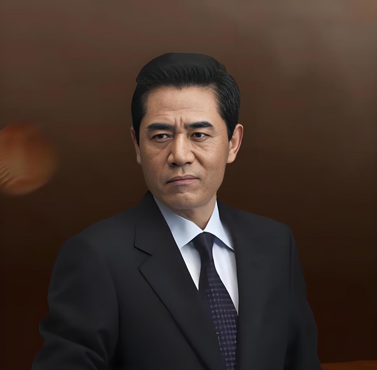 70岁陈宝国罕见露面：皱纹里全是戏，心里全是你

最近，70岁的陈宝国一组片场生