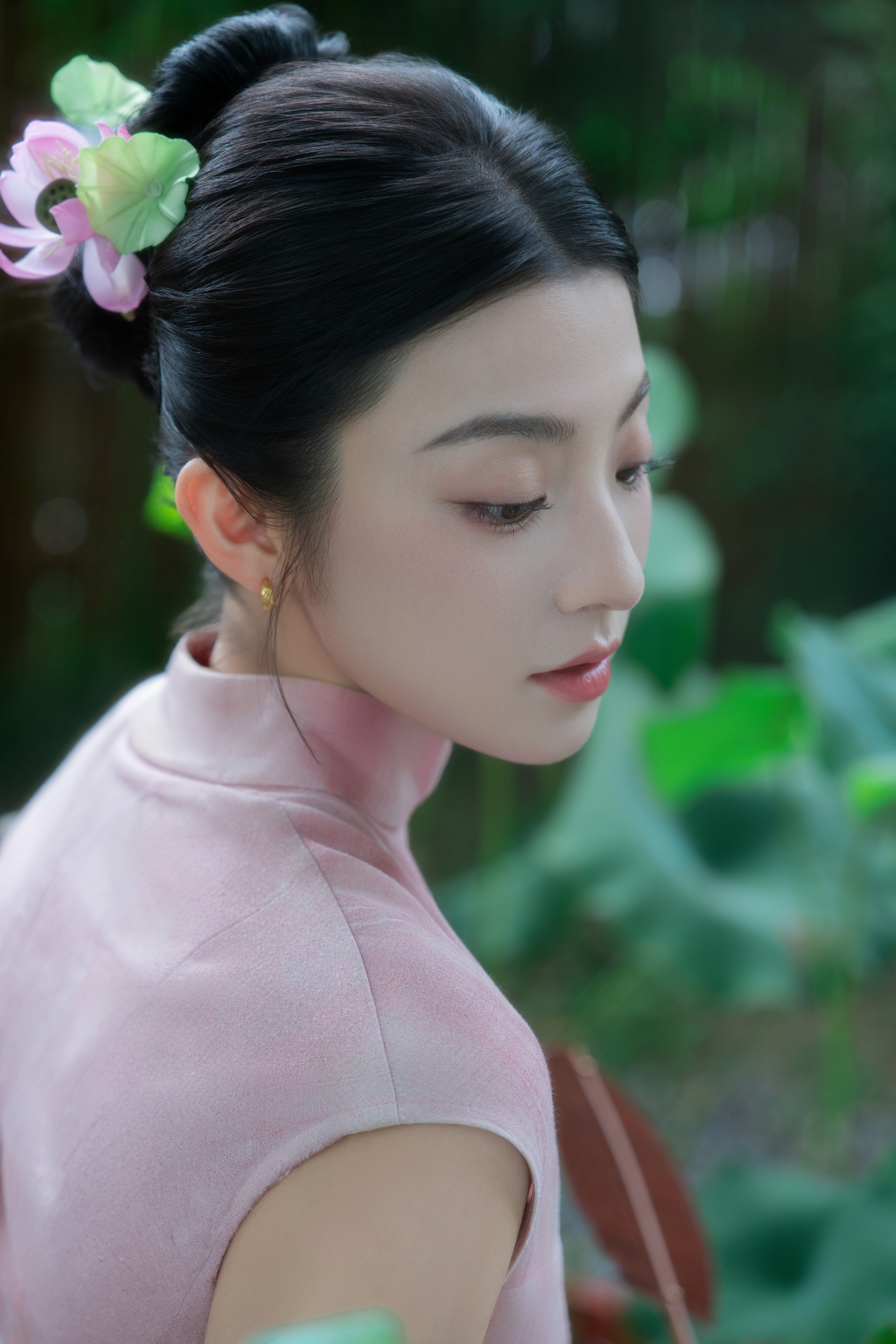 前两天去体验了一下不同的风格，淑女了一下大家觉得怎么样？（有点想念长发了是怎么回