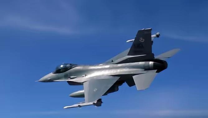 **就在刚刚，台湾当局突然宣布

1月15日，台湾地区空军宣布：在海委会、海巡署